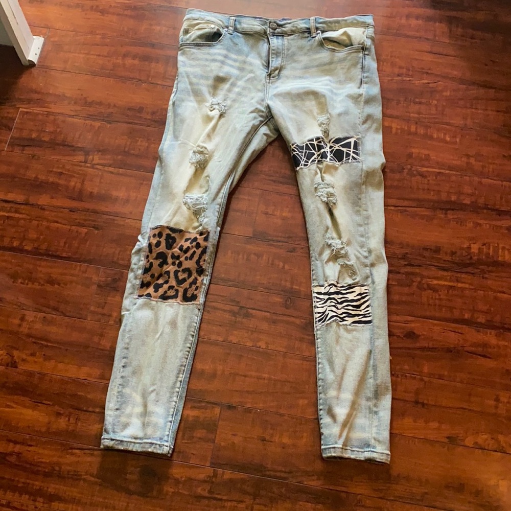 Men’s custom animal patch pants